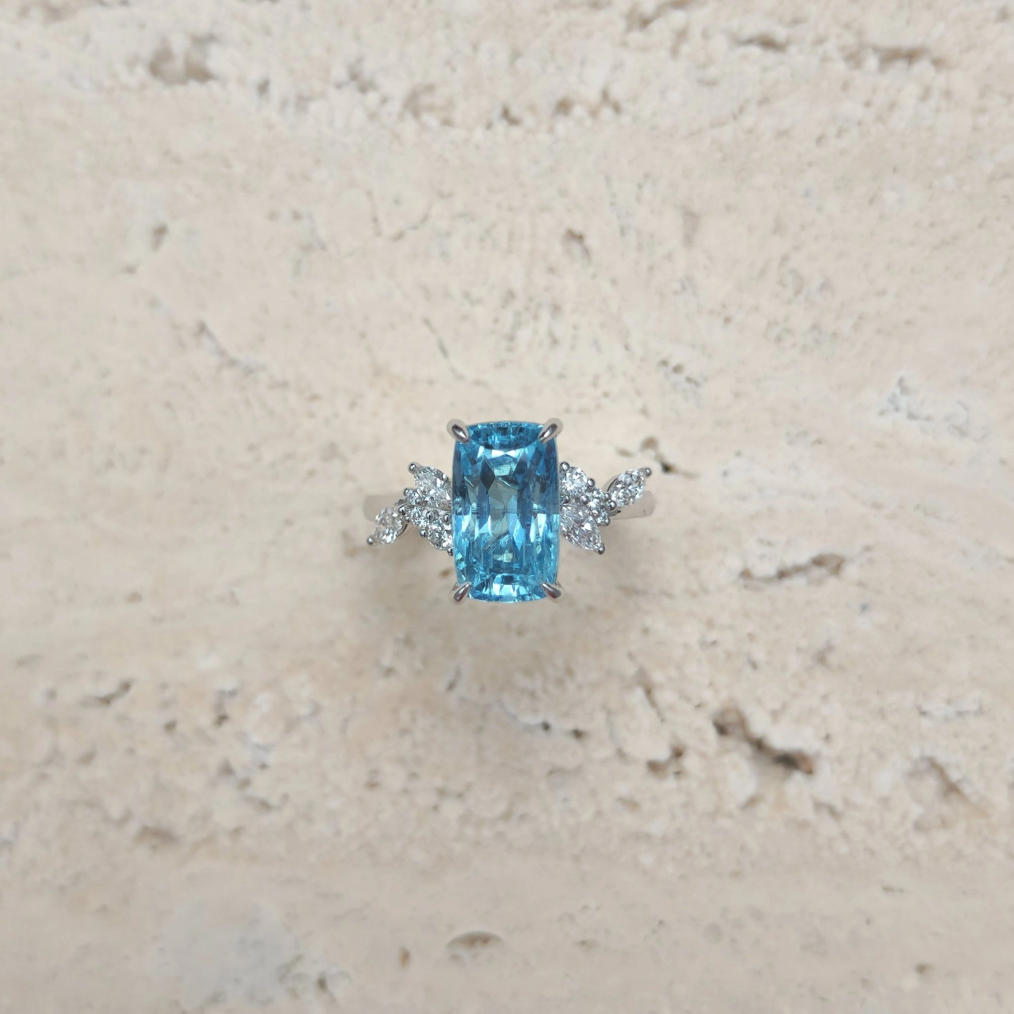 Aquamarine Diamond Foliage and Dew Drops Ring in 18k White Gold