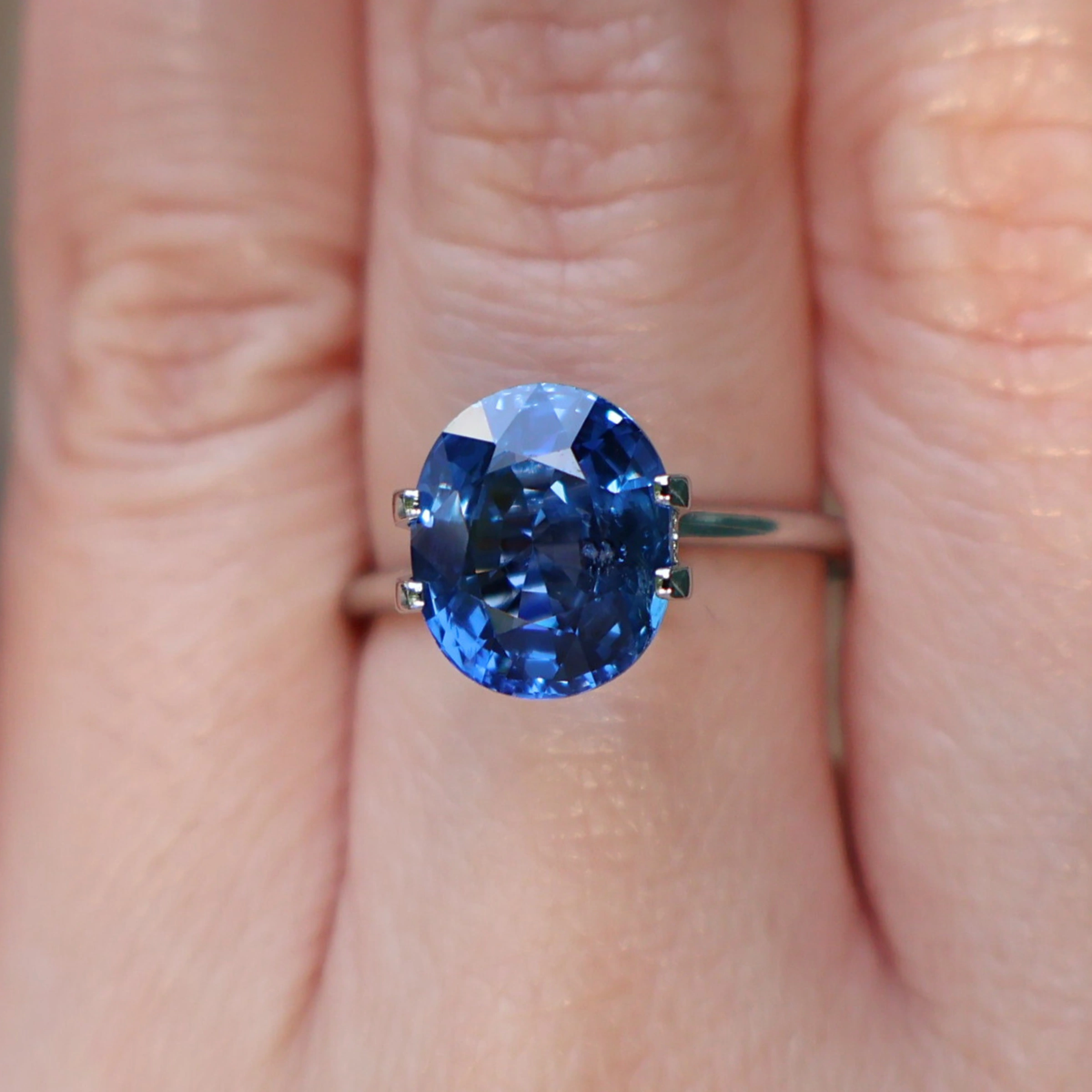 Blue Sapphire 4.54ct, Burma (Myanmar) with Certificate