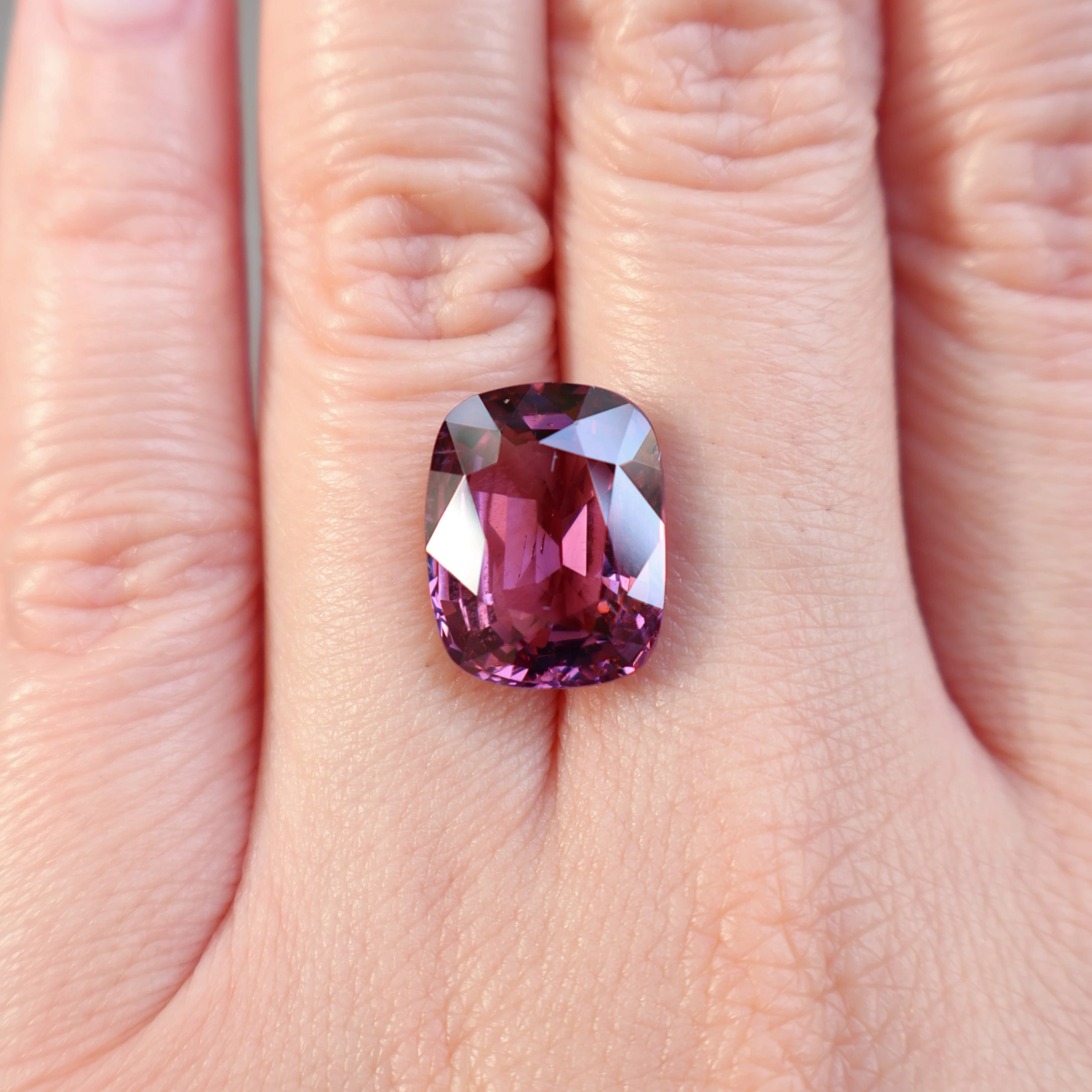 Pinkish Purple Spinel 9.43ct, Burma (Myanmar) with Certificate